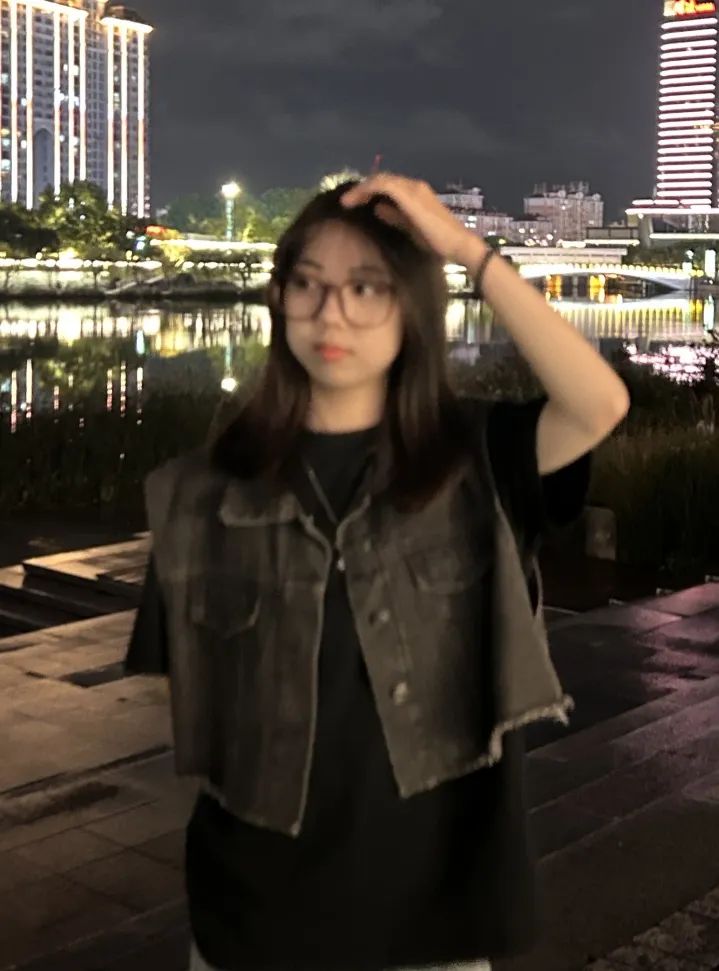 汪乐怡.jpg