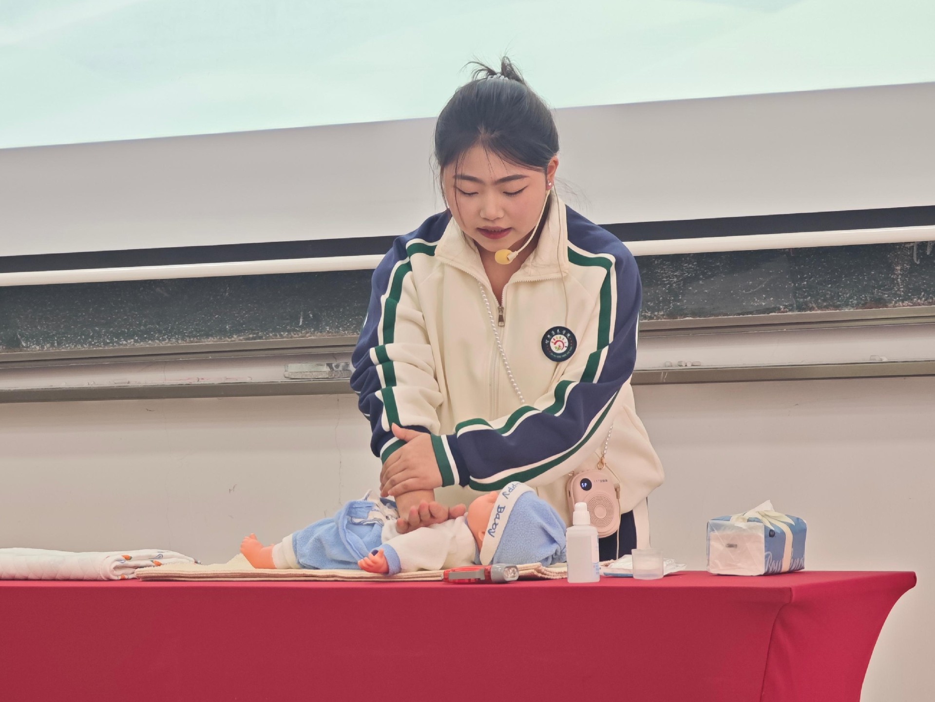 婴幼儿养育照护组.jpg