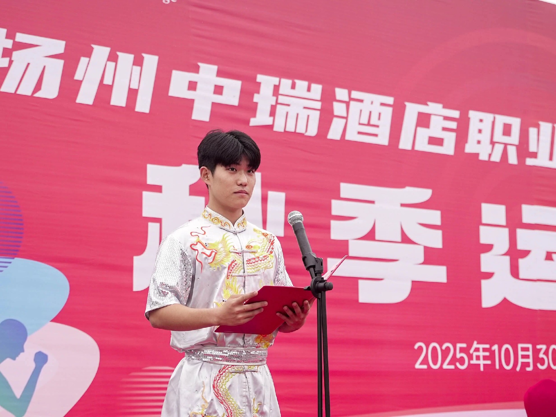 1762152759204142.jpg 4f7f44b8dfcaeb1cdec2100aa00140e4.jpg