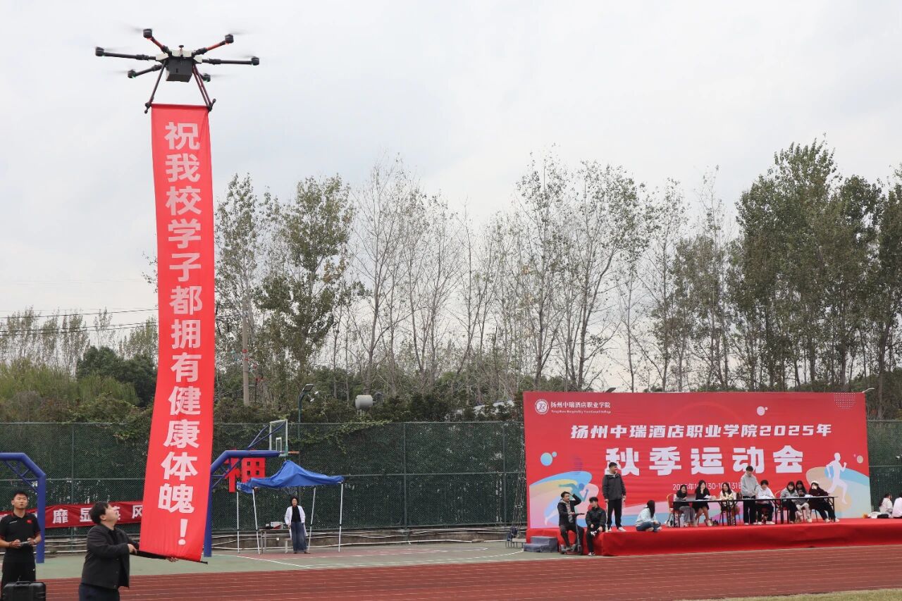 1762160295270827.jpg 17c6dcb798300bd2cc53defca4e0d9ad.jpg