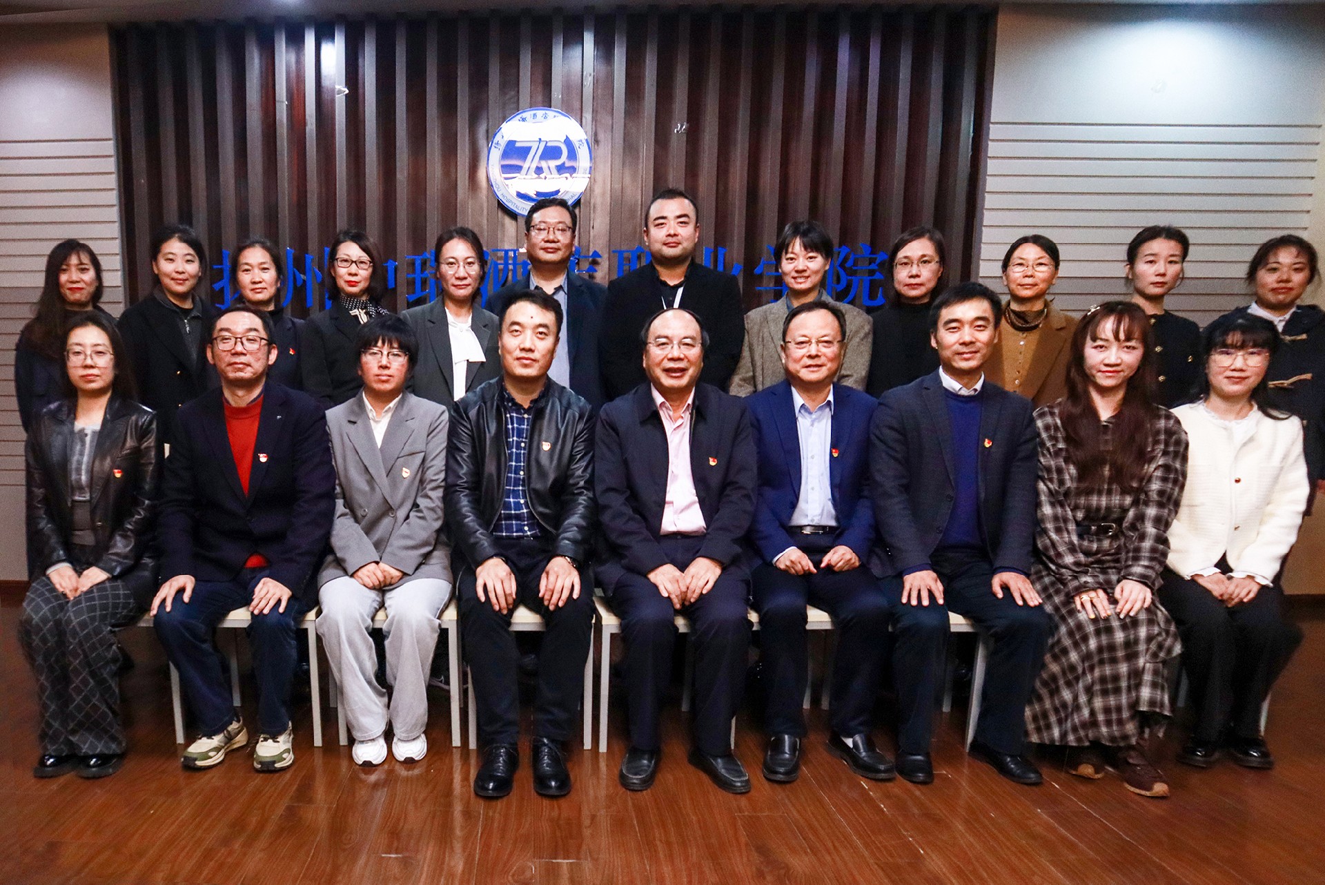 1765158036746544.jpg 合照.jpg